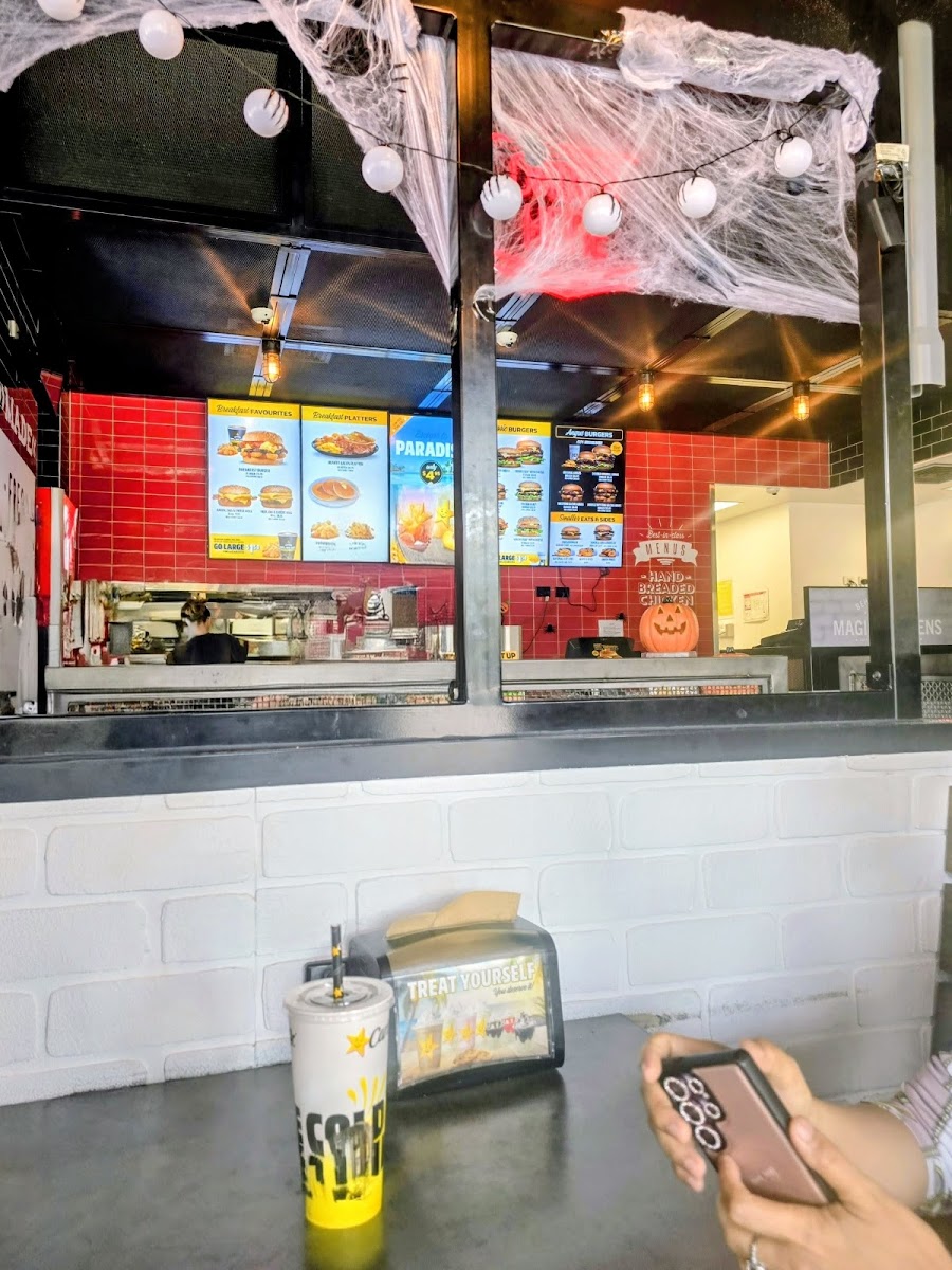 Carl's Jr. Slacks Creek Photo 4